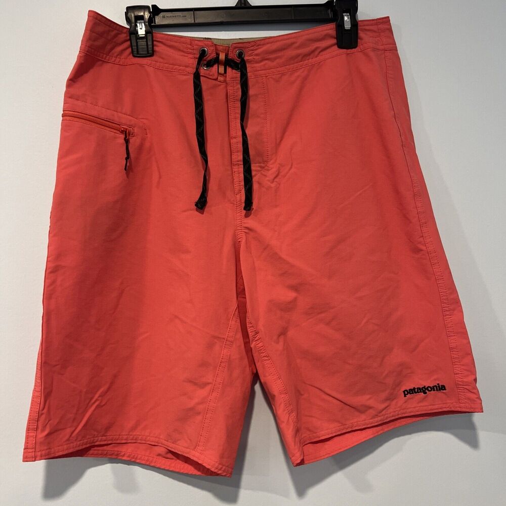 Patagonia Coral Boardshorts Men’s Size 32 Wavefarer Trunks Drawstring Zip Pocket